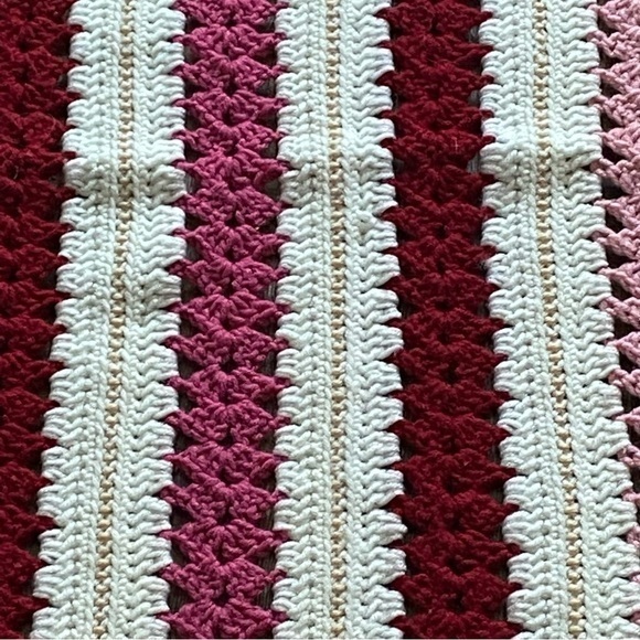 Afghan Blanket Homemade Grannycore Throw Pink White Red - Picture 3 of 12